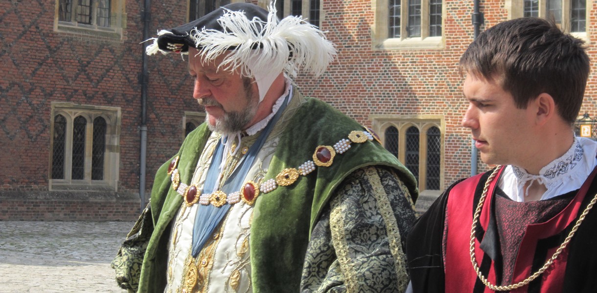 Henry VIII and courtier Image