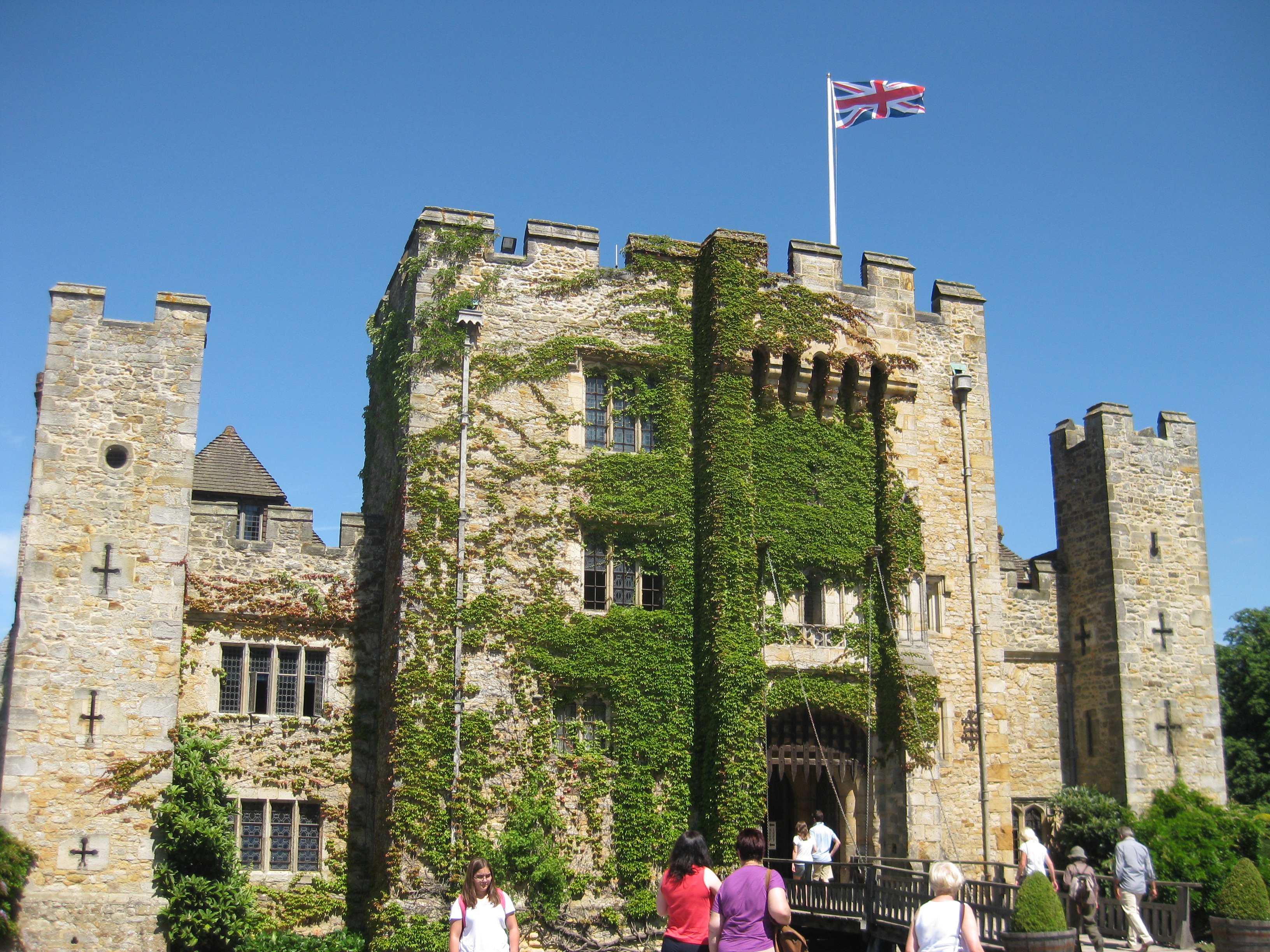 Hever Castle Entrance Image
