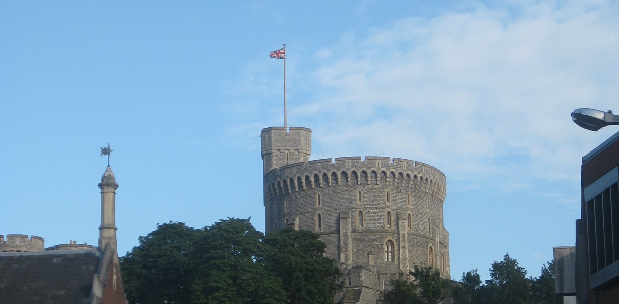 Round tower Image